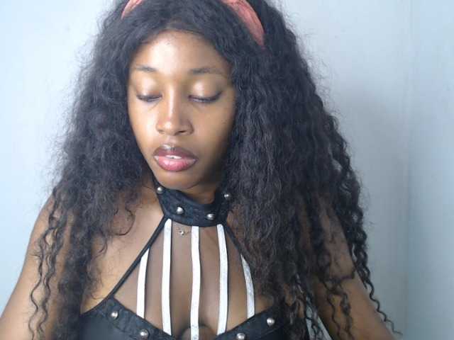 Nastygem live cam on BongaCams