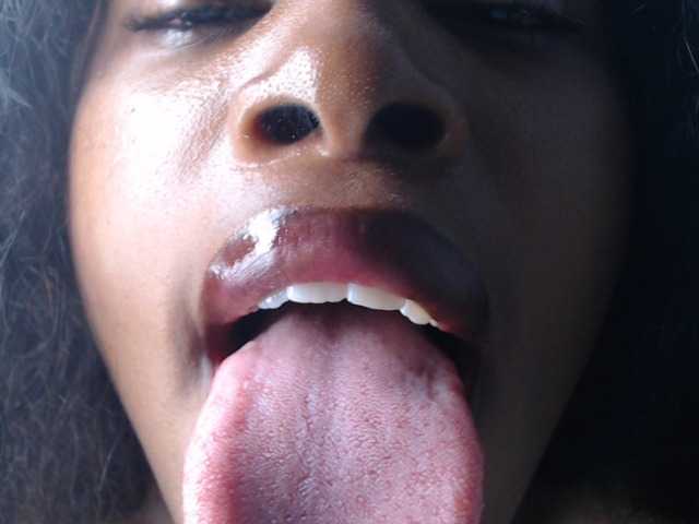 Nastygem live cam on BongaCams
