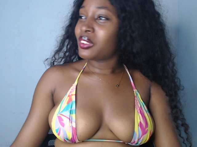 Nastygem live cam on BongaCams