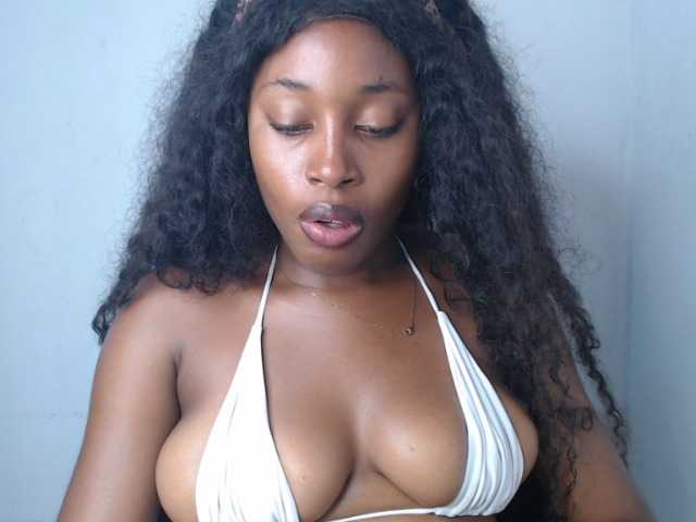 Nastygem live cam on BongaCams
