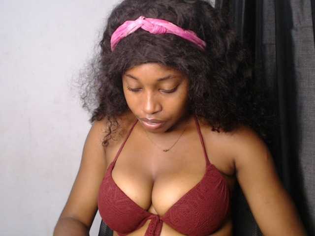 Nastygem live cam on BongaCams