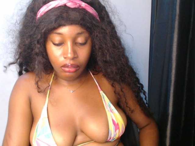 Nastygem live cam on BongaCams