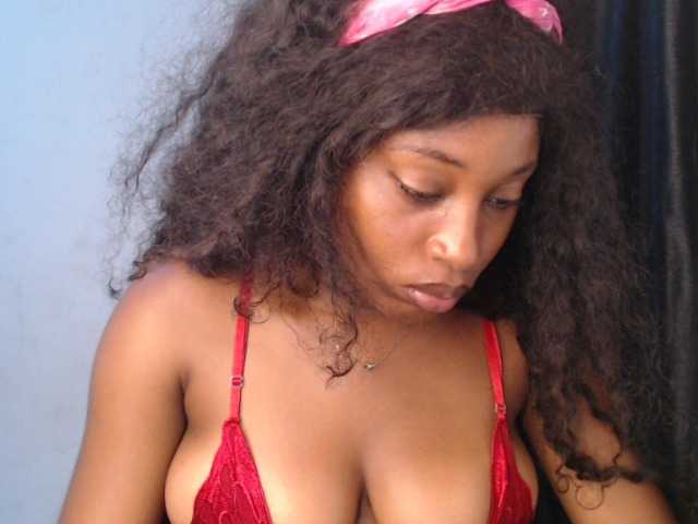 Nastygem live cam on BongaCams
