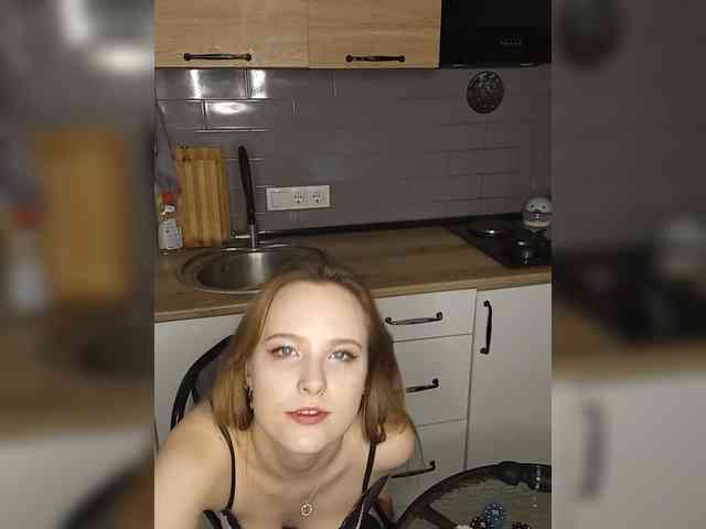 AlisiaLuna webcam
