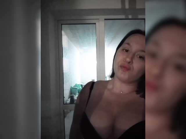 MiuMiuaa webcam