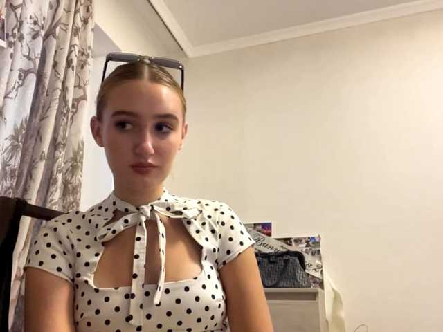 SondraJanisch live cam on BongaCams