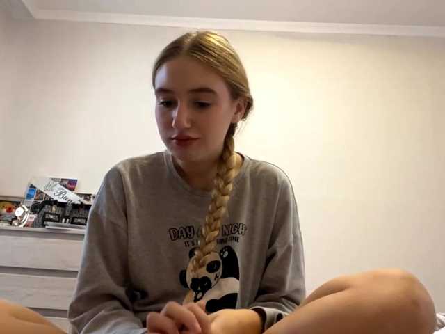 SondraJanisch live cam on BongaCams