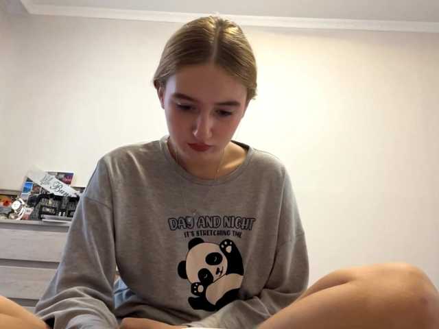 SondraJanisch live cam on BongaCams