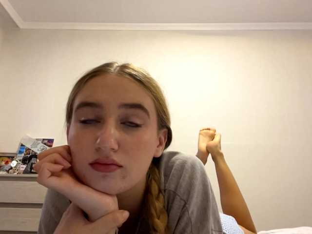 SondraJanisch live cam on BongaCams