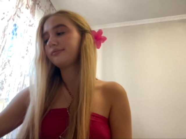 SondraJanisch live cam on BongaCams