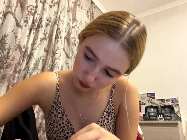 SondraJanisch live cam on BongaCams
