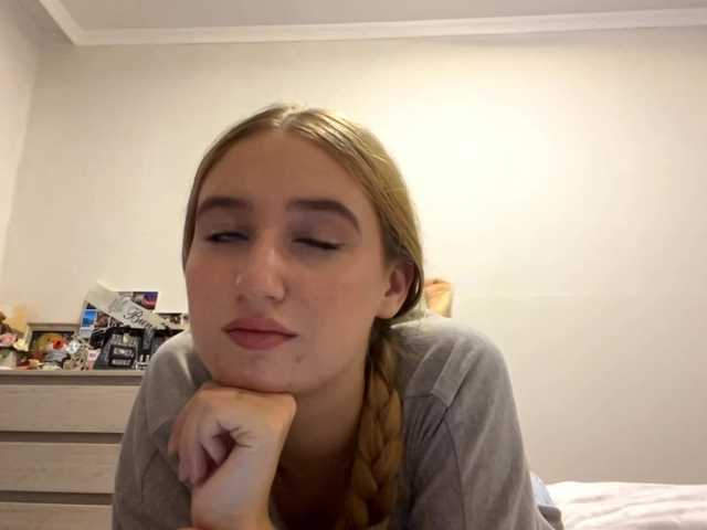 SondraJanisch live cam on BongaCams