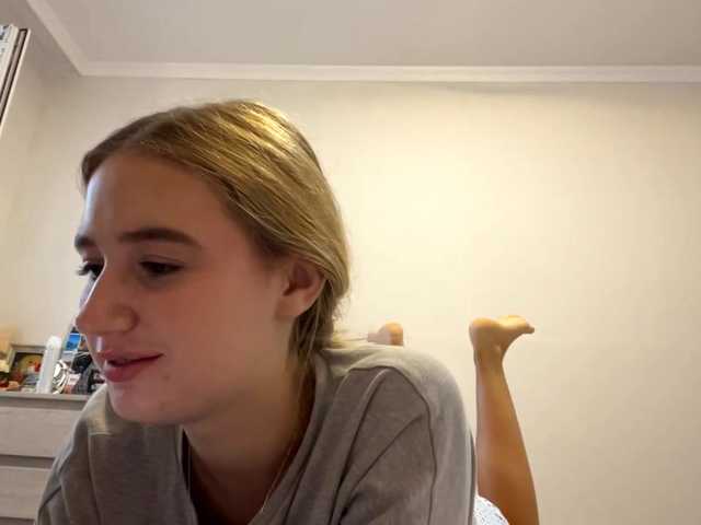 SondraJanisch live cam on BongaCams