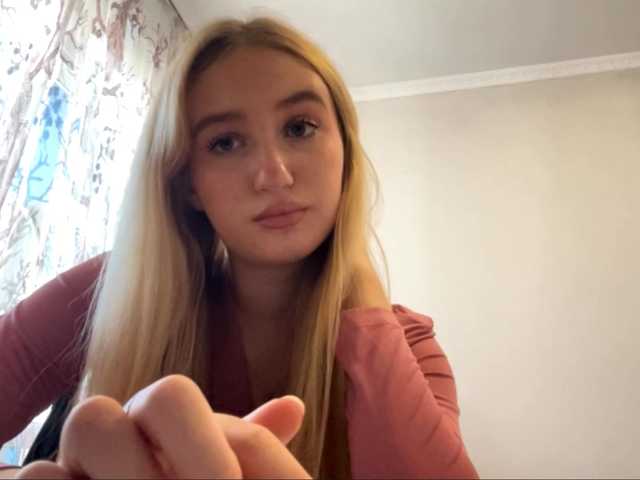 SondraJanisch live cam on BongaCams
