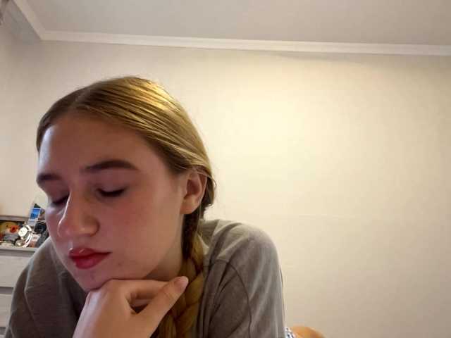 SondraJanisch live cam on BongaCams