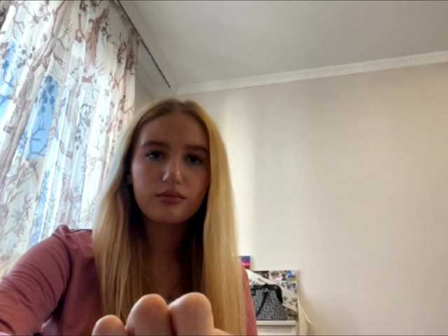 SondraJanisch live cam on BongaCams