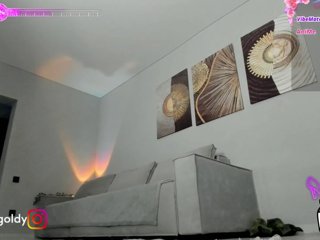 JinnyGold Porn Show