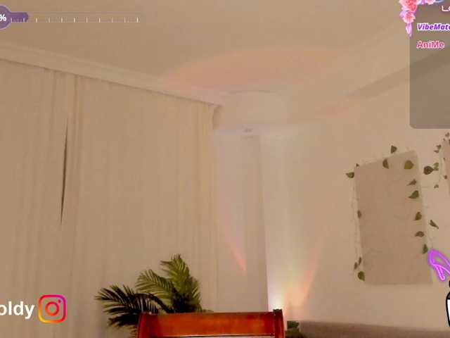 JinnyGold live cam on BongaCams
