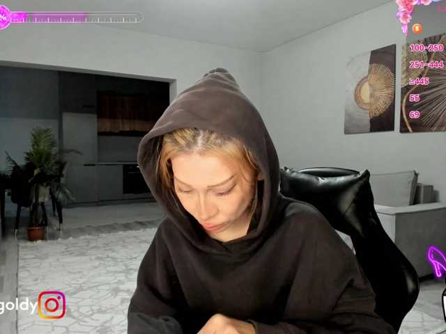 JinnyGold live cam on BongaCams