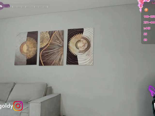 JinnyGold live cam on BongaCams