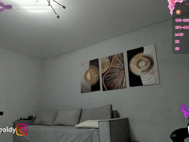 JinnyGold live cam on BongaCams