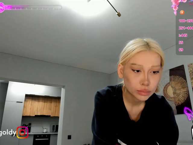 JinnyGold live cam on BongaCams