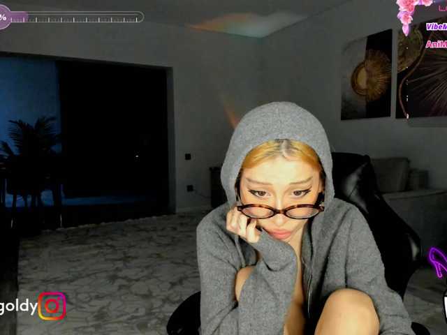 JinnyGold live cam on BongaCams