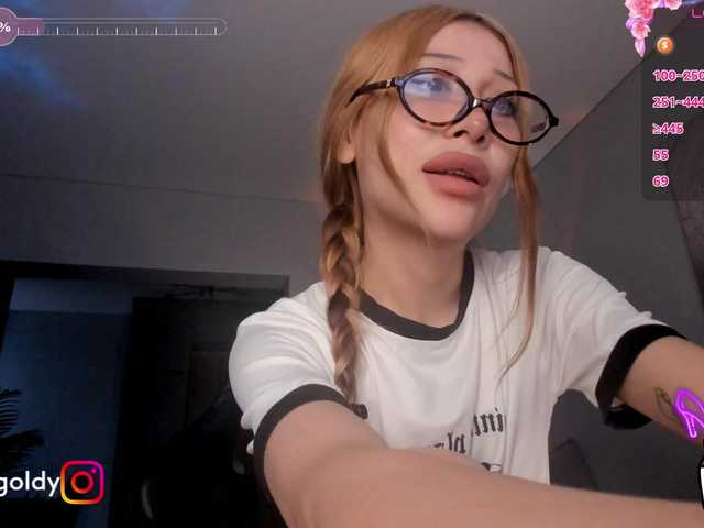 JinnyGold live cam on BongaCams