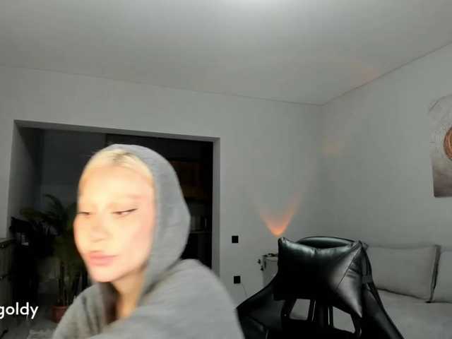 JinnyGold live cam on BongaCams