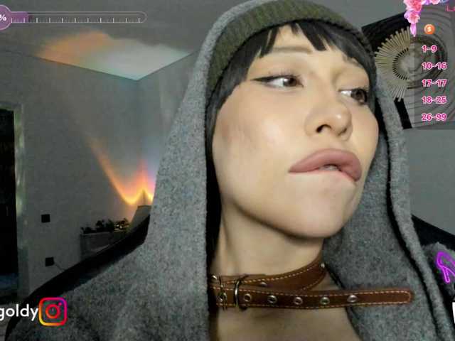 JinnyGold live cam on BongaCams