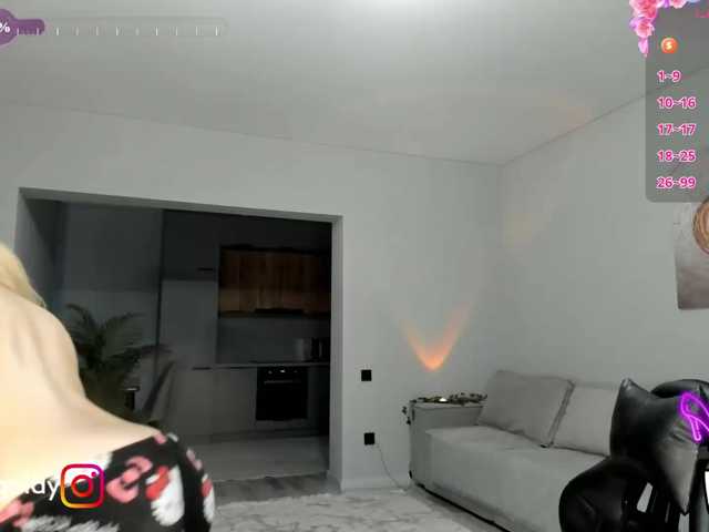 JinnyGold live cam on BongaCams