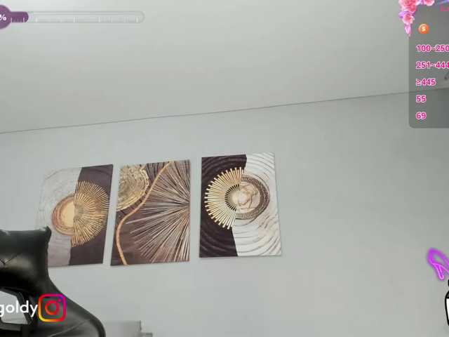JinnyGold live cam on BongaCams