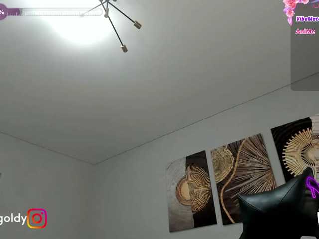 JinnyGold live cam on BongaCams