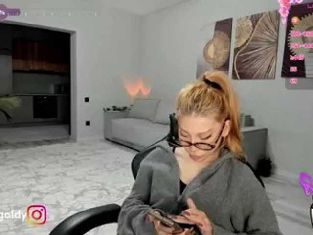 JinnyGold live cam on BongaCams