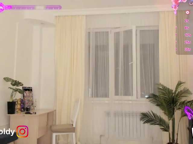 JinnyGold live cam on BongaCams