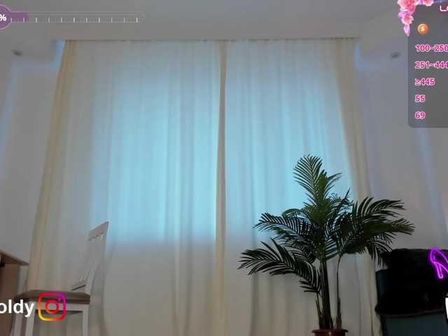 JinnyGold live cam on BongaCams