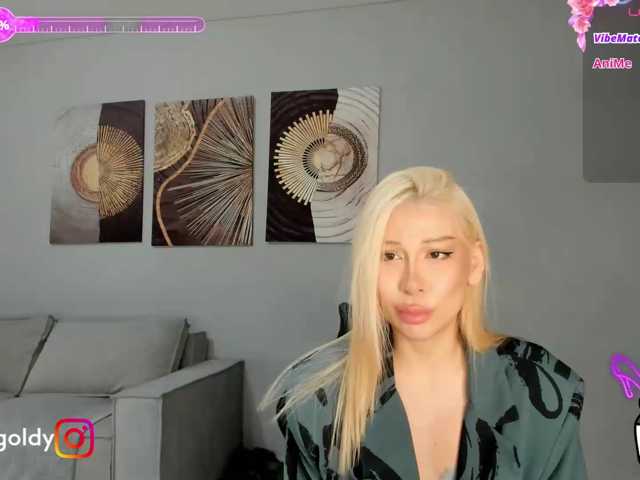 JinnyGold live cam on BongaCams