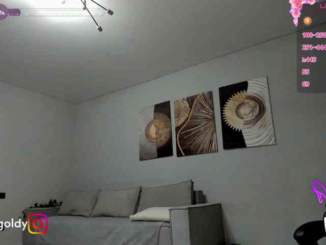 JinnyGold webcam
