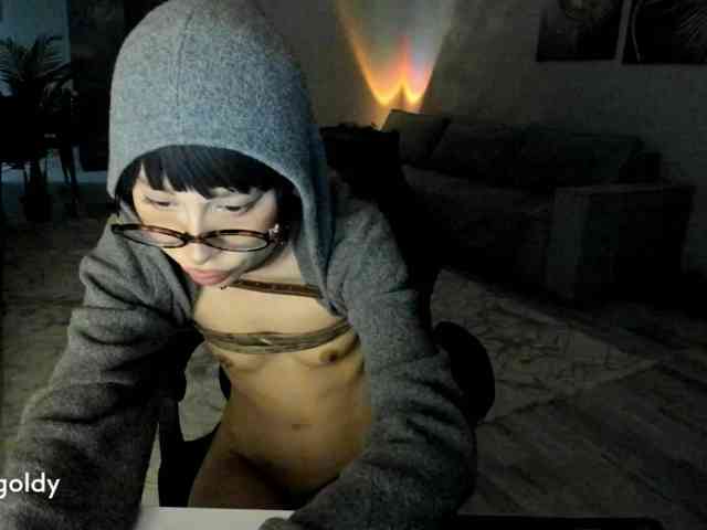 JinnyGold webcam