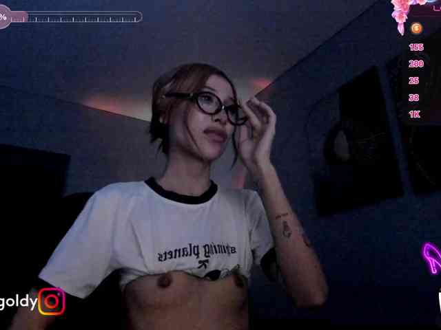 JinnyGold webcam