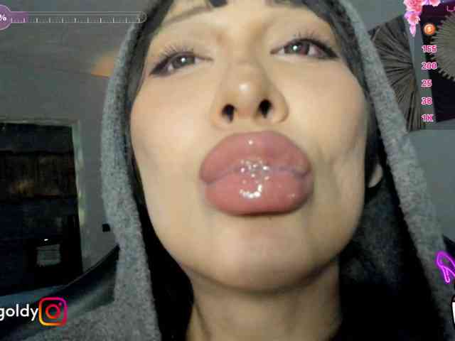 JinnyGold webcam