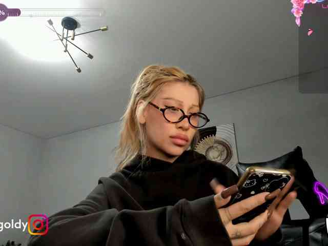 JinnyGold webcam