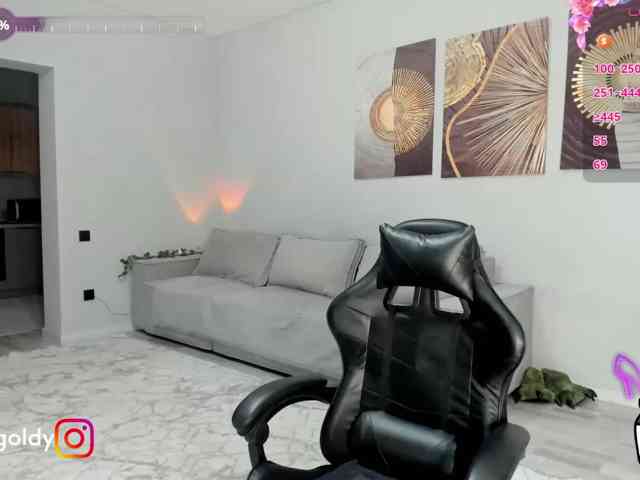 JinnyGold webcam