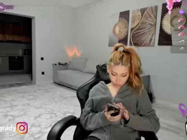 JinnyGold webcam