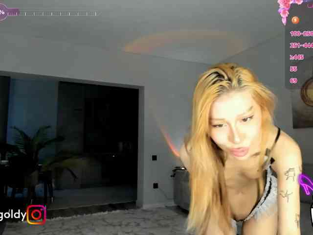 JinnyGold webcam