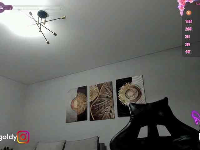 JinnyGold webcam