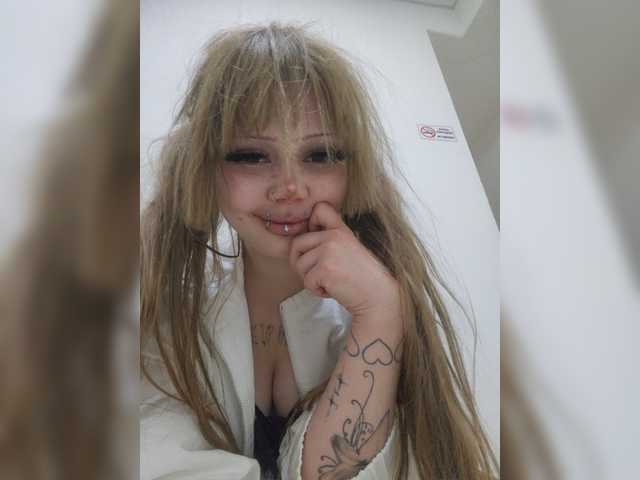 Princessa707 live cam on BongaCams