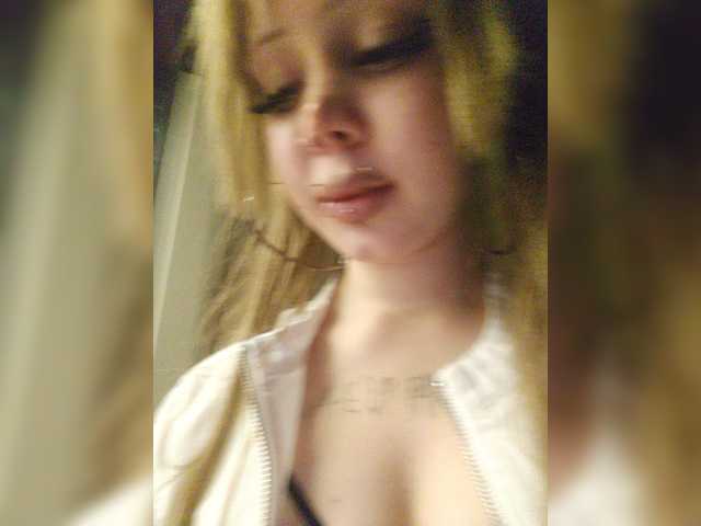 Princessa707 live cam on BongaCams
