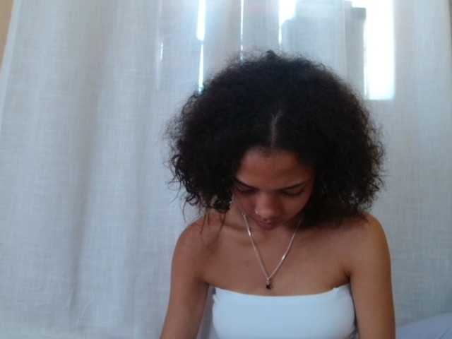 Rayelebang live cam on BongaCams