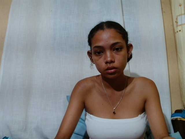 Rayelebang live cam on BongaCams